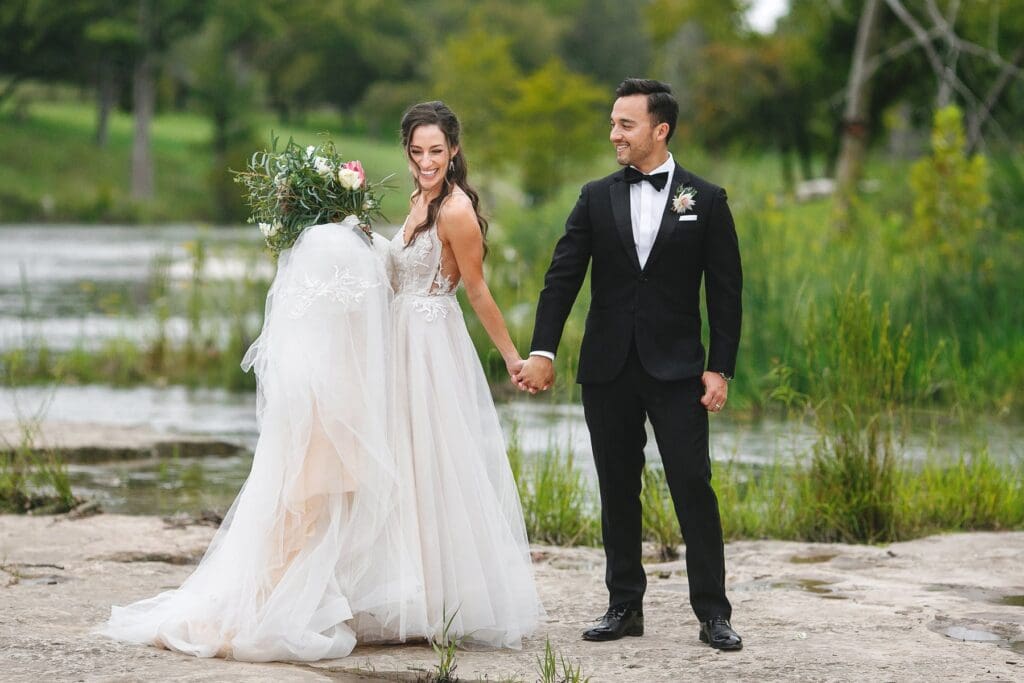 Texas Hill Country Wedding Venues with Lodging, outdoor wedding venue, luxury wedding, waterfront ceremony