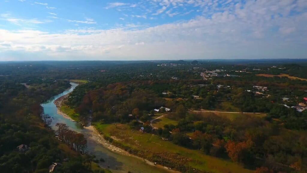 Boutique Hotels near Dripping Springs in Wimberley Texas featuring resort amenities & waterfront views. 